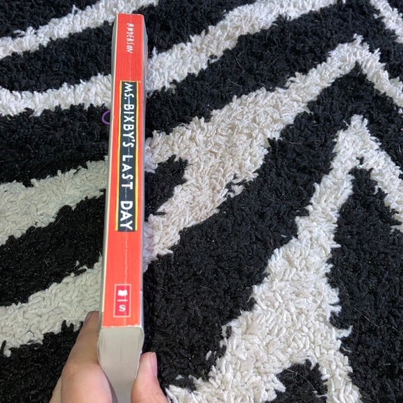 Chapter Book - Picture 3 of 3